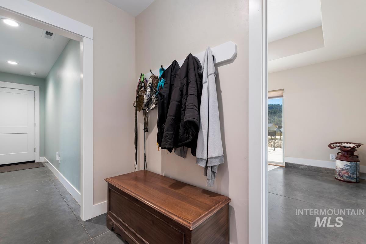 21 Open Road Garden Valley, ID 83622 - Photo 30 of 49 Mudroom with finished concrete flooring and recessed lighting