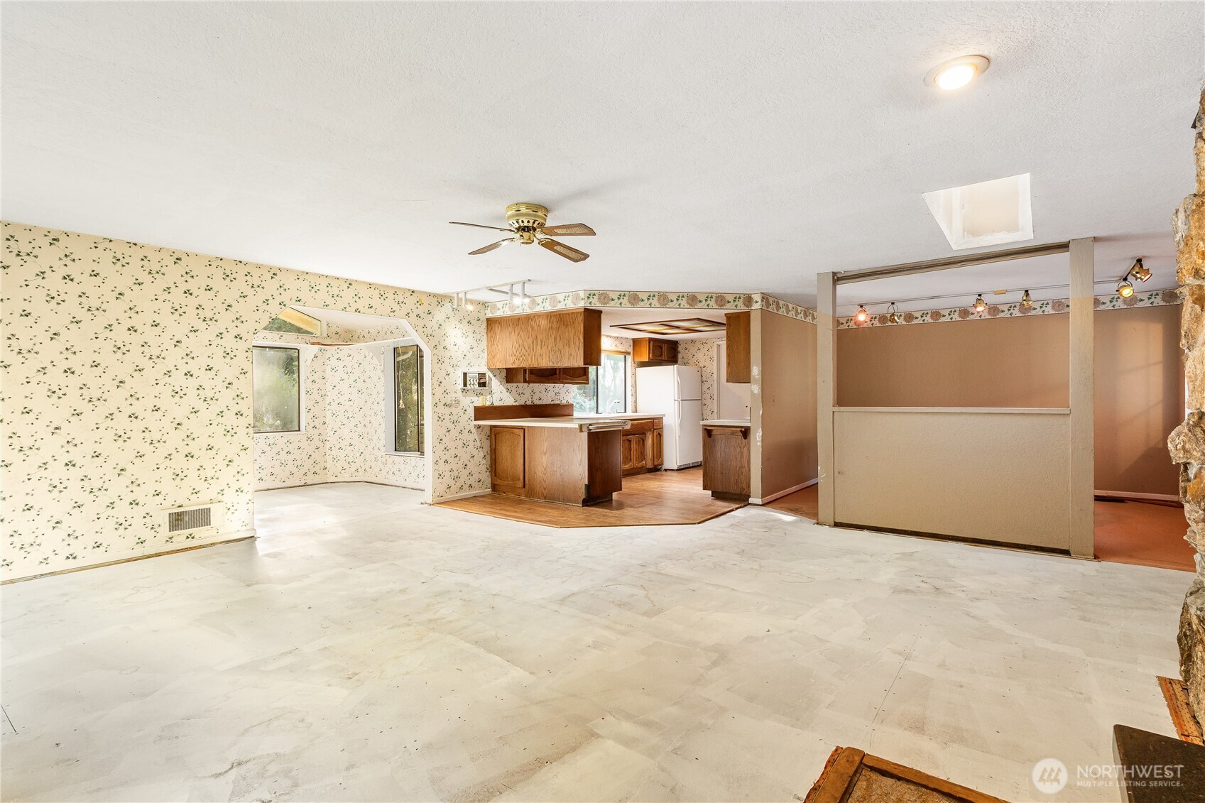 23323 49th Avenue Southeast Bothell, WA 98021 - Photo 8 of 21