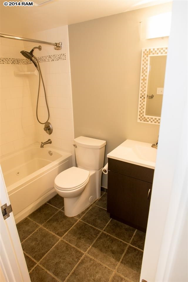 2219 South Kihei Road, Unit B214 Kihei, HI 96753 - Photo 20 of 20 a bathroom with a toilet and a shower