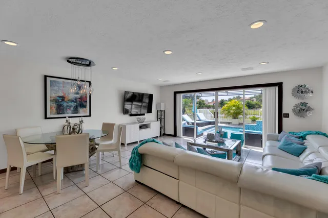 $6,500 | 6362 Brava Way, Boca Raton, FL 33433