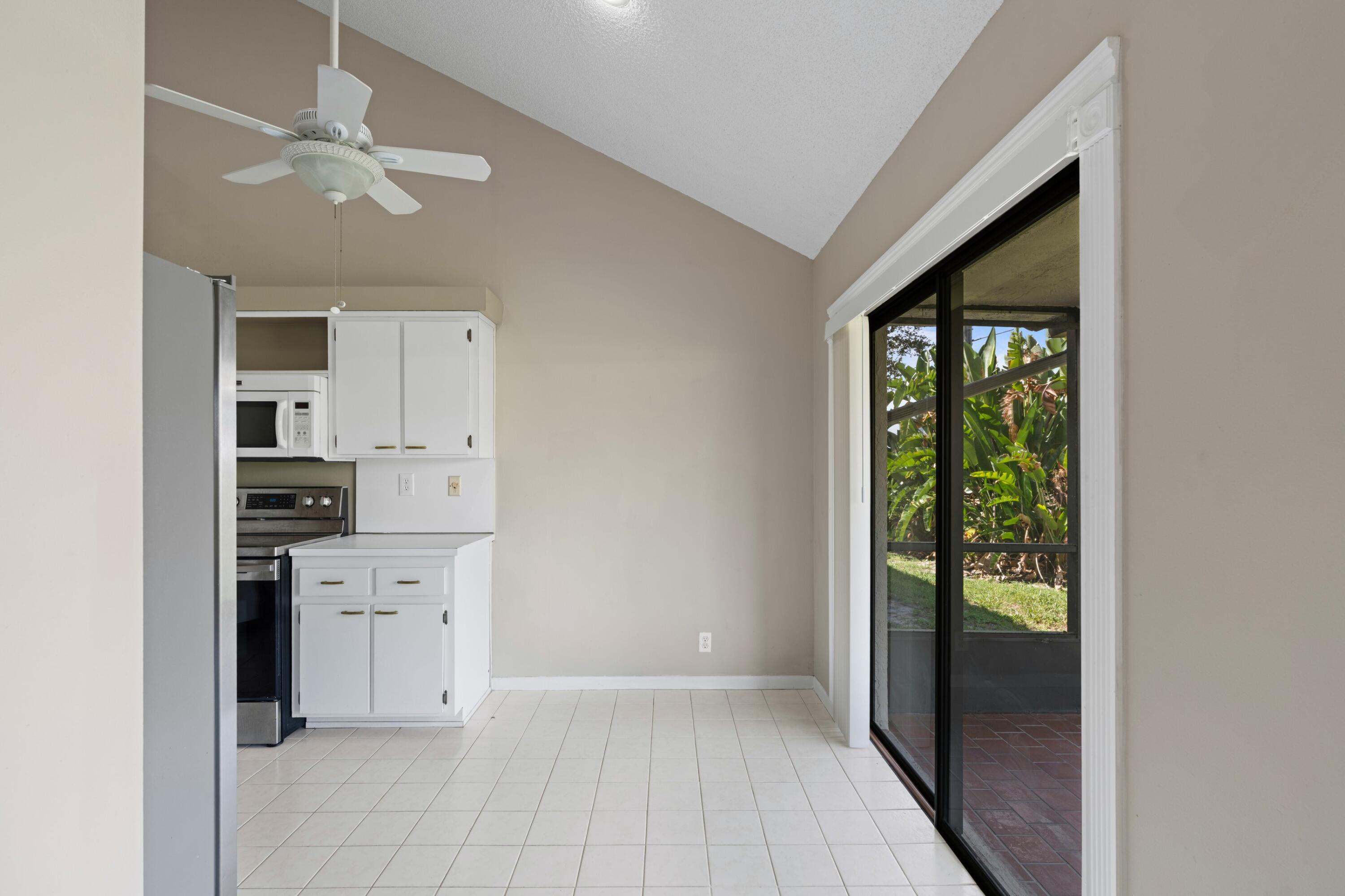 6850 Northwest 2nd Avenue, Unit 16 Boca Raton, FL 33487 - Photo 5 of 40 Breakfast Nook