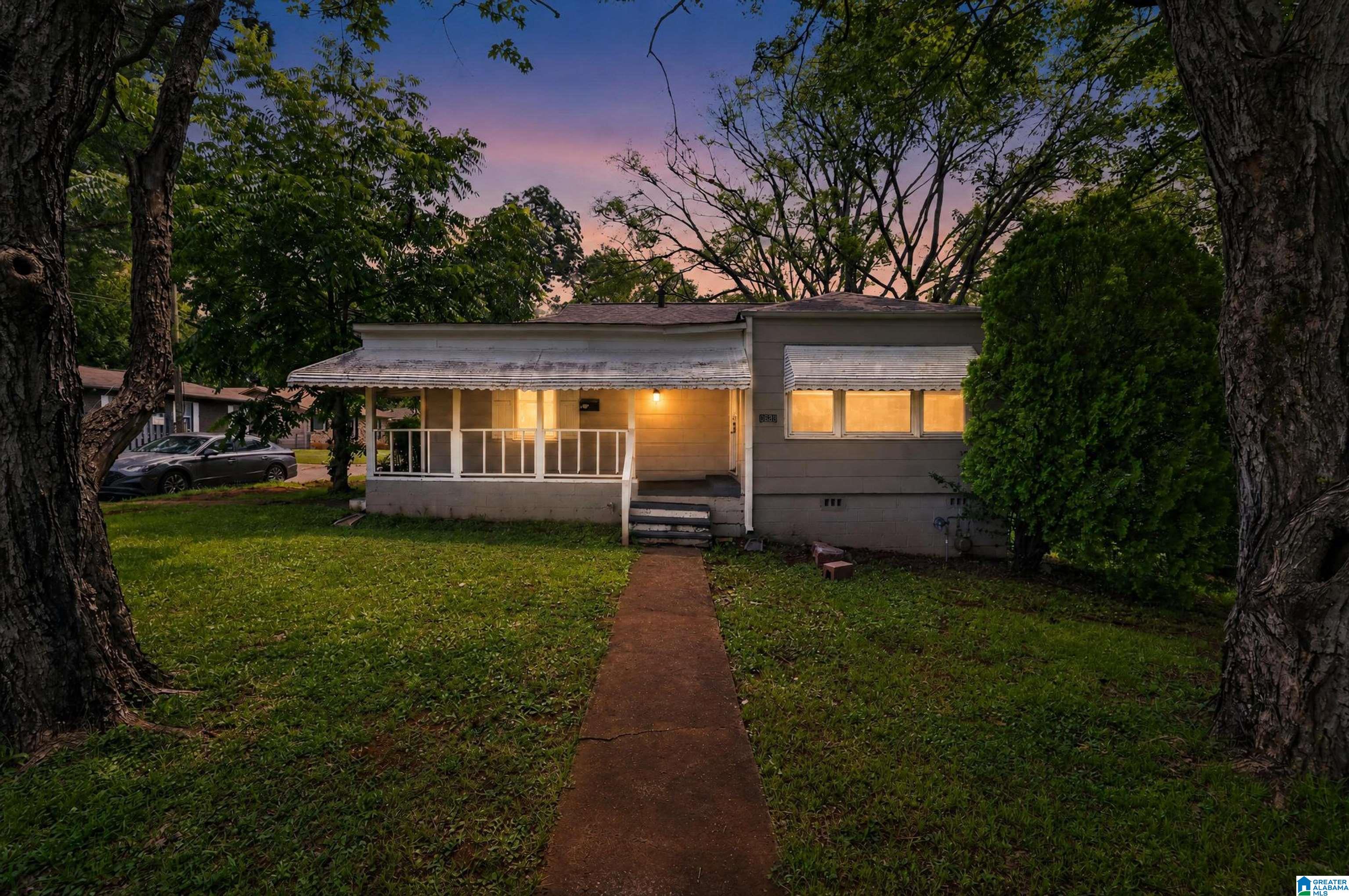 1325 17th Way Southwest Birmingham, AL 35211 - Photo 2 of 18