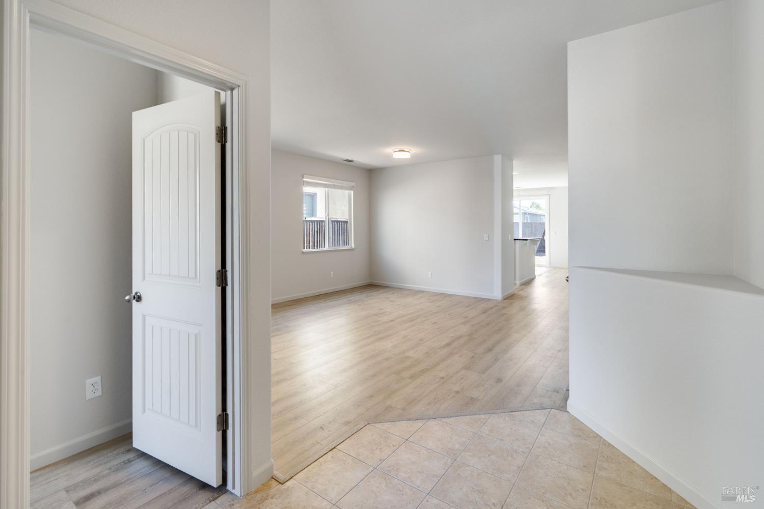 3033 Rancho Bernado Drive Bay Point, CA 94565 - Photo 5 of 48