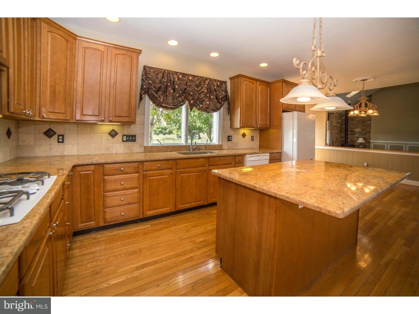 2153 Hillcrest Road Quakertown, PA 18951 - Photo 7 of 24 Kitchen