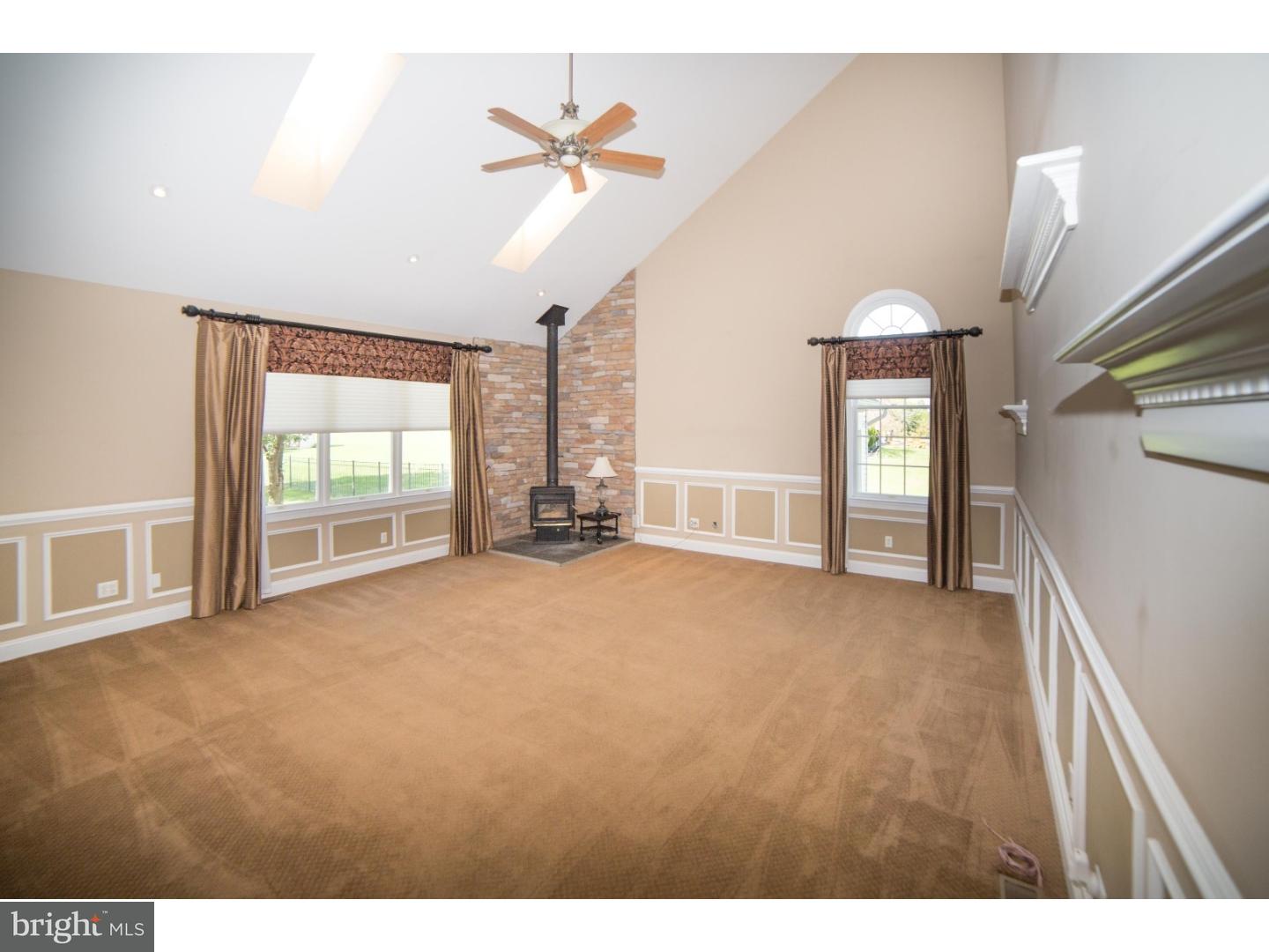 2153 Hillcrest Road Quakertown, PA 18951 - Photo 8 of 24 Den