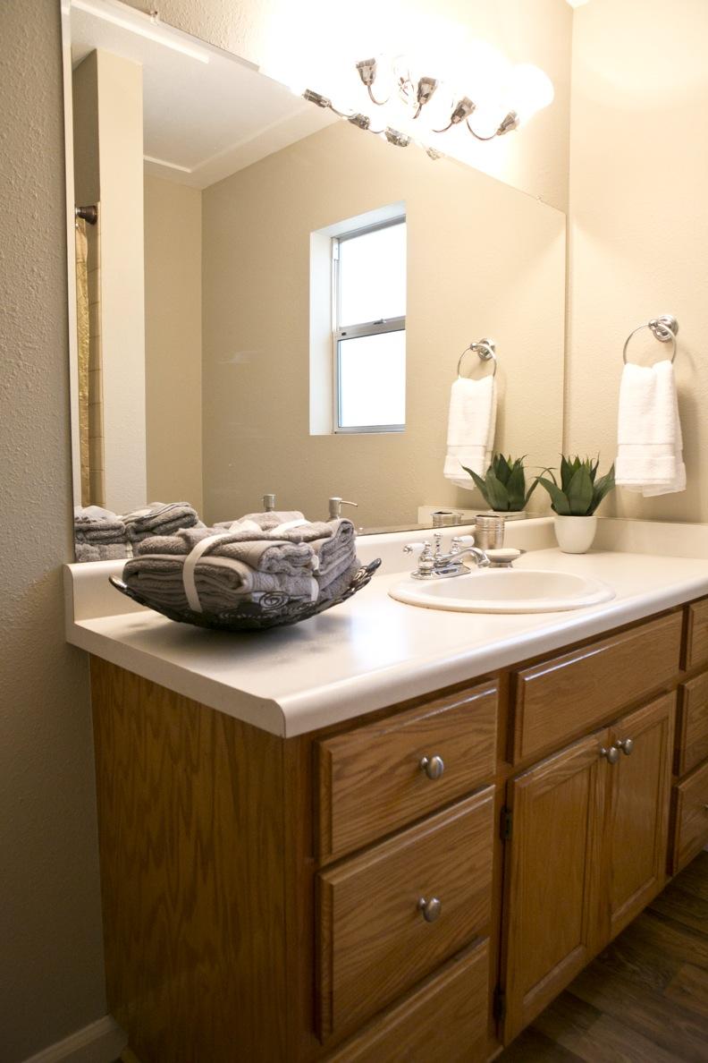 5150 Bidwell Road Redding, CA 96001 - Photo 15 of 24 bathroom