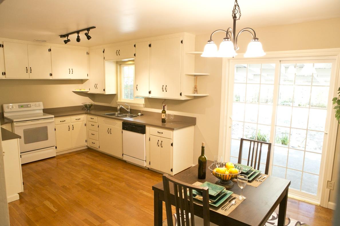 5150 Bidwell Road Redding, CA 96001 - Photo 5 of 24 kitchen/dining