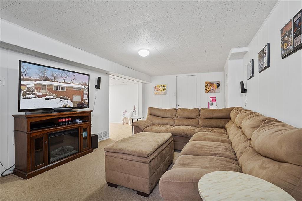 5278 Curry Road Pittsburgh, PA 15236 - Photo 9 of 14 Gallery Image 9