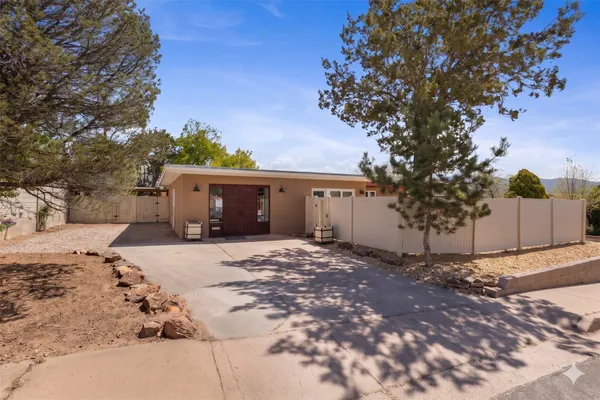 $799,000 | 211 Spruce Street, Santa Fe, NM 87501
