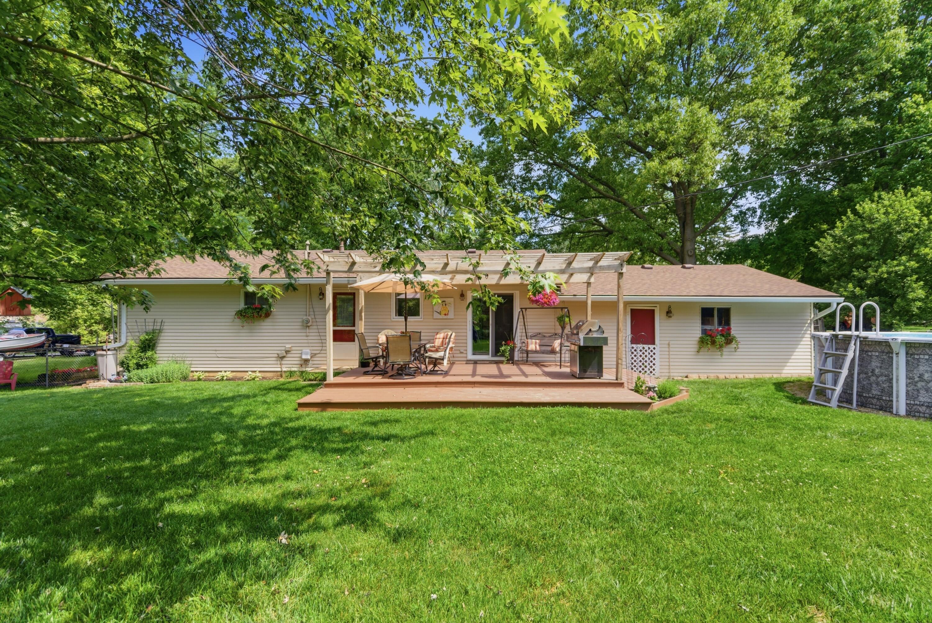 2452 Moore Place Howell, MI 48843 - Photo 3 of 48 2452 Moore Pl 3