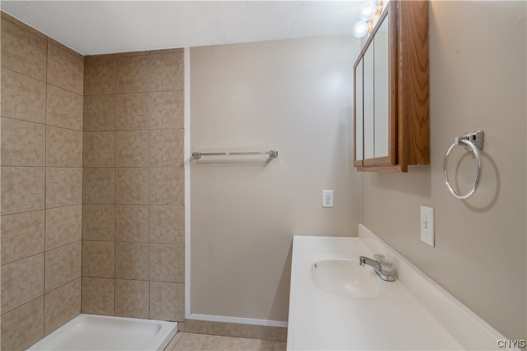 2029 County Rte 1, Unit 4 Scriba, NY 13126 - Photo 18 of 20