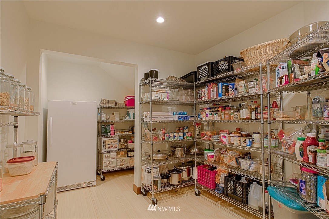 12517 Chain Lake Road Snohomish, WA 98290 - Photo 11 of 25 Gallery Image 11