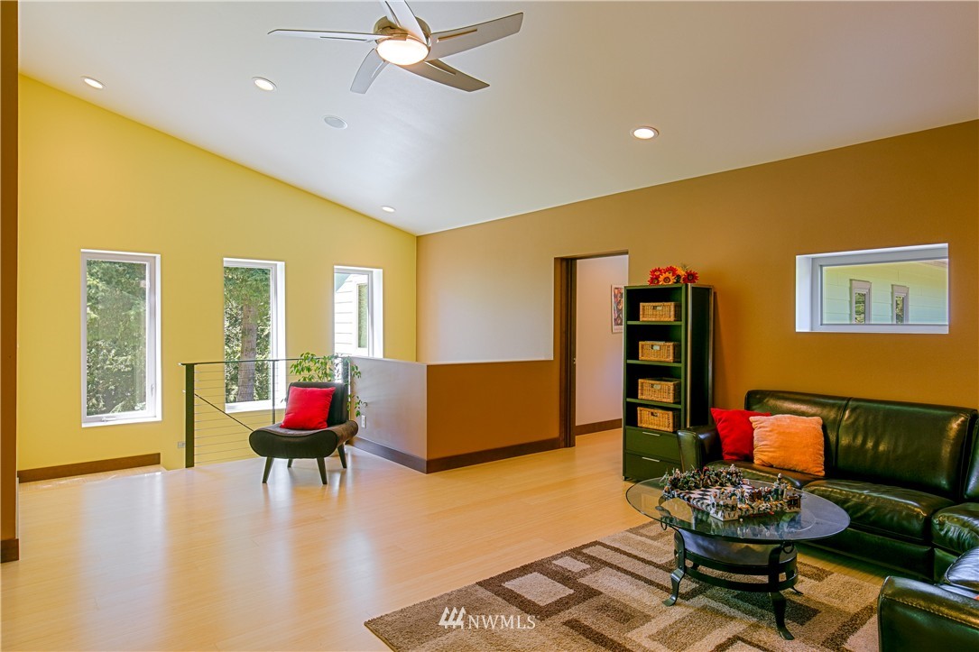12517 Chain Lake Road Snohomish, WA 98290 - Photo 16 of 25 Gallery Image 16