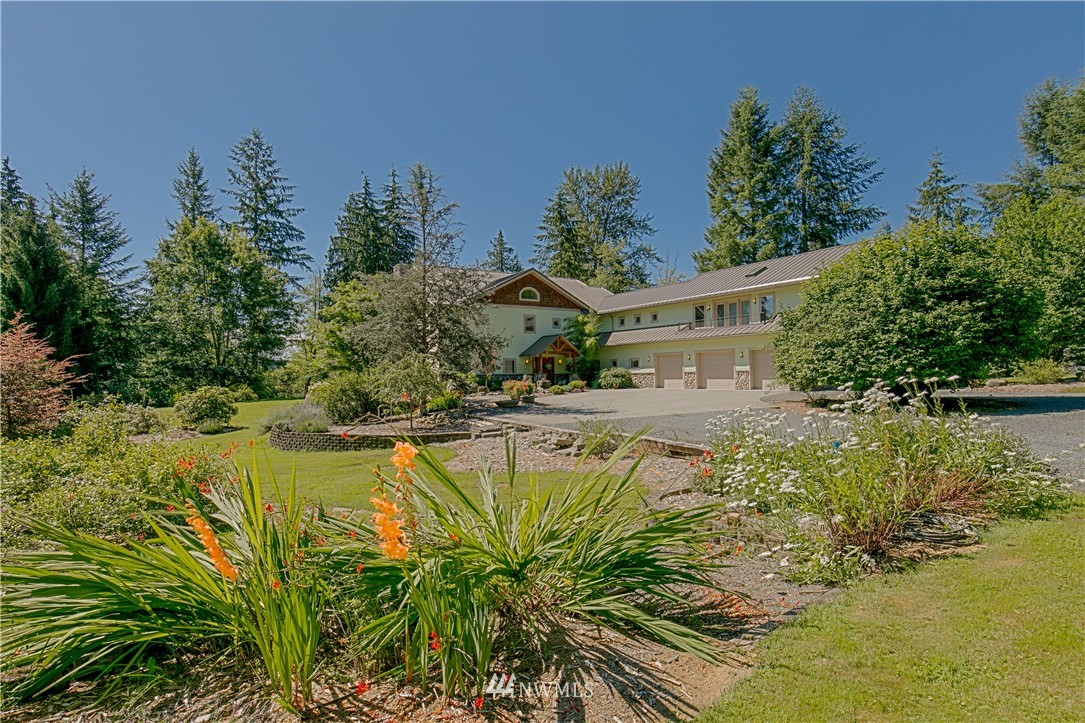 12517 Chain Lake Road Snohomish, WA 98290 - Photo 3 of 25 Gallery Image 3