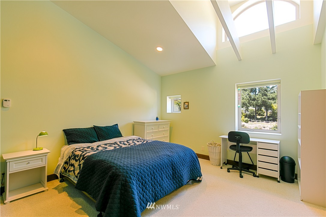 12517 Chain Lake Road Snohomish, WA 98290 - Photo 22 of 25 Gallery Image 22