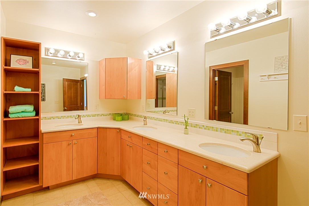 12517 Chain Lake Road Snohomish, WA 98290 - Photo 23 of 25 Gallery Image 23