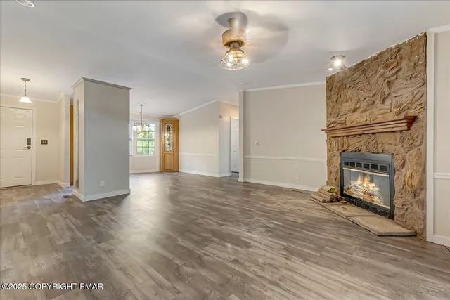 $304,999 | 137 Chicola Lake-South Trail, Saylorsburg, PA 18353