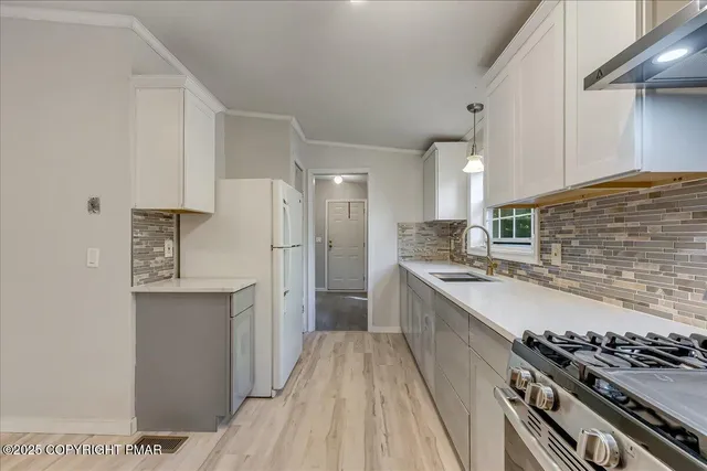 $304,999 | 137 Chicola Lake-South Trail, Saylorsburg, PA 18353