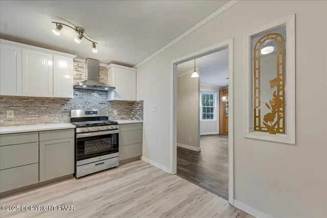 $304,999 | 137 Chicola Lake-South Trail, Saylorsburg, PA 18353