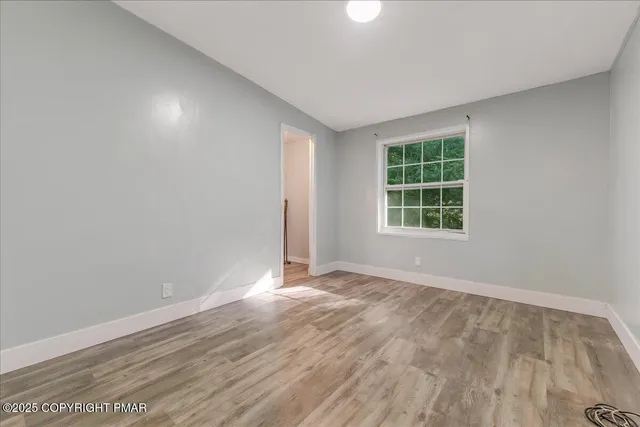 $304,999 | 137 Chicola Lake-South Trail, Saylorsburg, PA 18353