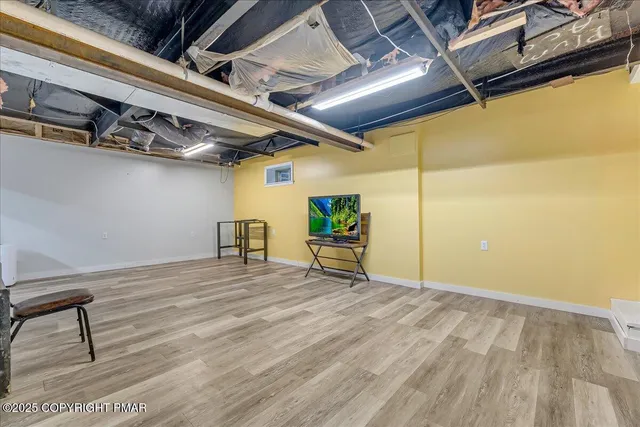 $304,999 | 137 Chicola Lake-South Trail, Saylorsburg, PA 18353