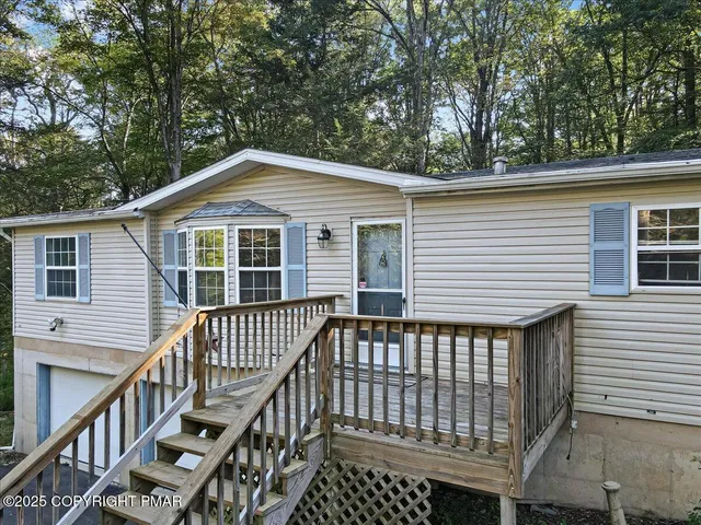 $304,999 | 137 Chicola Lake-South Trail, Saylorsburg, PA 18353