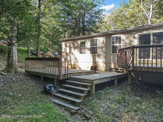 $304,999 | 137 Chicola Lake-South Trail, Saylorsburg, PA 18353