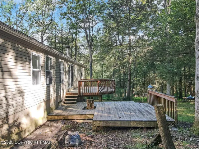 $304,999 | 137 Chicola Lake-South Trail, Saylorsburg, PA 18353