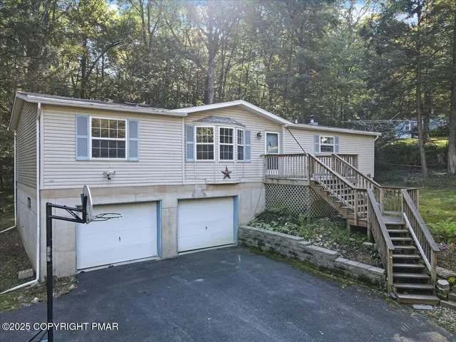$304,999 | 137 Chicola Lake-South Trail, Saylorsburg, PA 18353