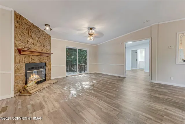 $304,999 | 137 Chicola Lake-South Trail, Saylorsburg, PA 18353