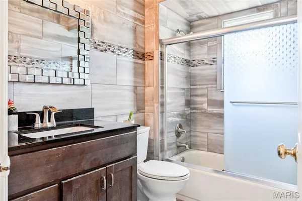 $535,000 | 1730 Woodmore Oaks Drive, Manchester, MO 63021