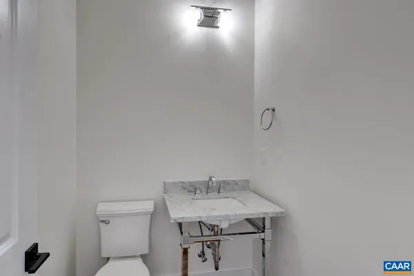 $999,900 | 42 Borthwick Street, Crozet, VA 22932