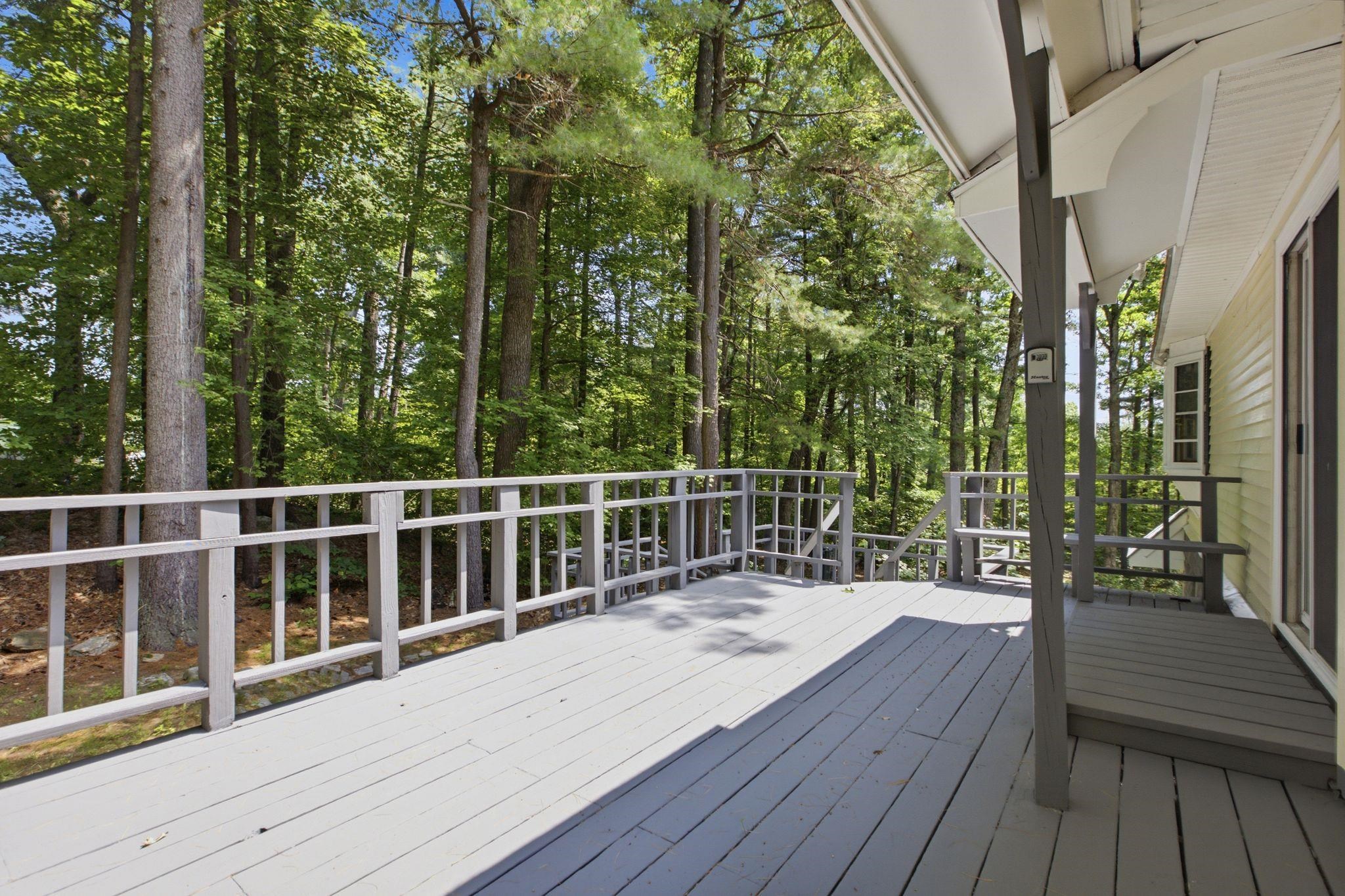 37 Hall Road Londonderry, NH 03053 - Photo 15 of 20