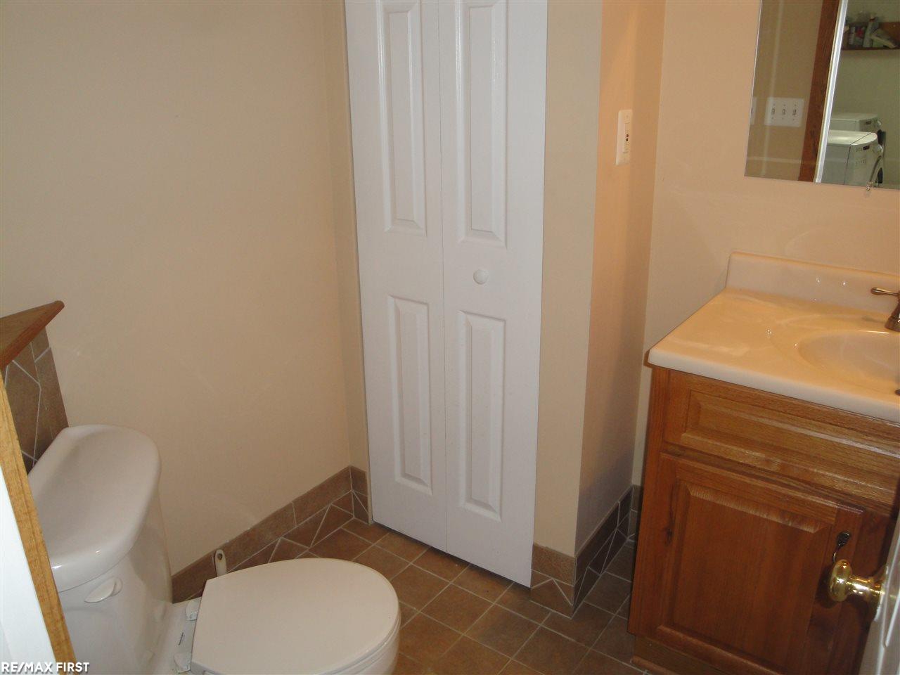 17851 North Wind Drive Fraser, MI 48026 - Photo 24 of 25 31331971-23.JPG