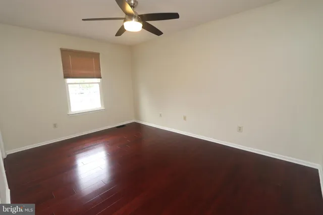 $2,750 | 403 Essex Court, Lansdale, PA 19446