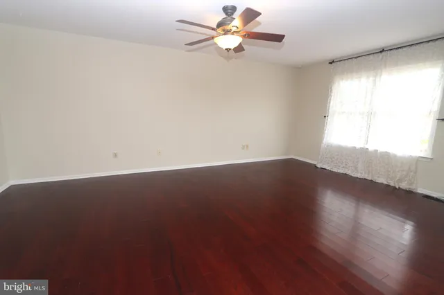 $2,750 | 403 Essex Court, Lansdale, PA 19446