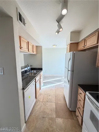 $1,430 | 778 Oakmont Avenue, Unit 309, Las Vegas, NV 89109