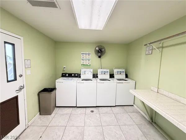 $1,430 | 778 Oakmont Avenue, Unit 309, Las Vegas, NV 89109