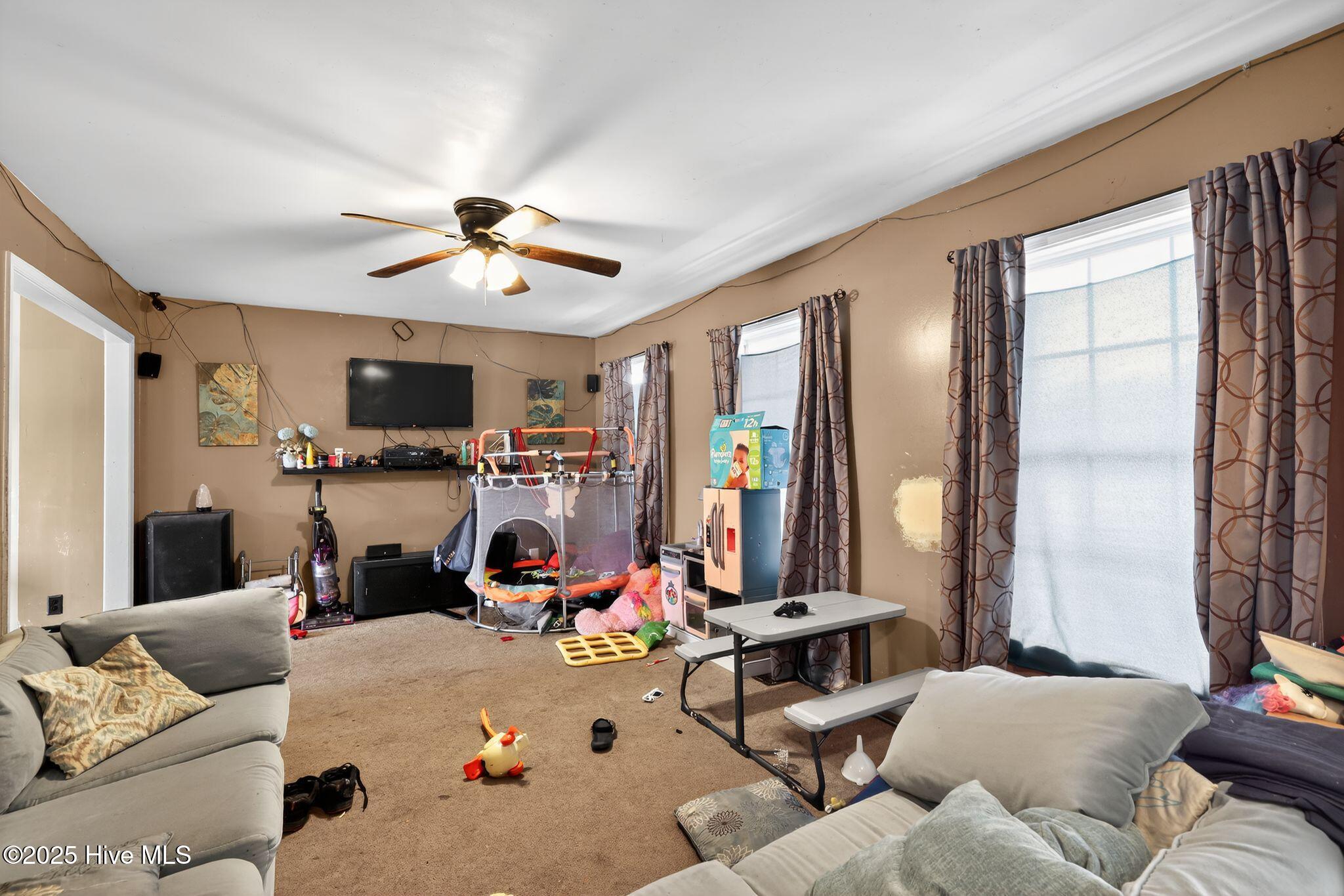 716 South Edenton Rd Street Hertford, NC 27944 - Photo 9 of 31 9_photo-716-south-edenton-road-street