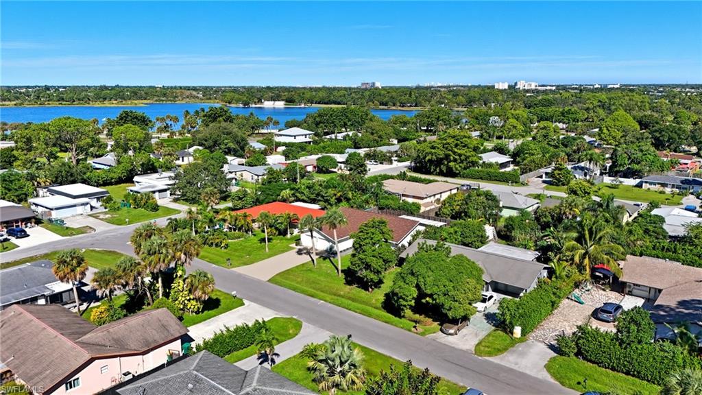 3929 Mohawk Place Naples, FL 34112 - Photo 5 of 47 Sugden Park Lake