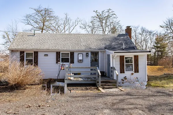 $376,000 | 21 Bisbee Street, Wareham, MA 02576