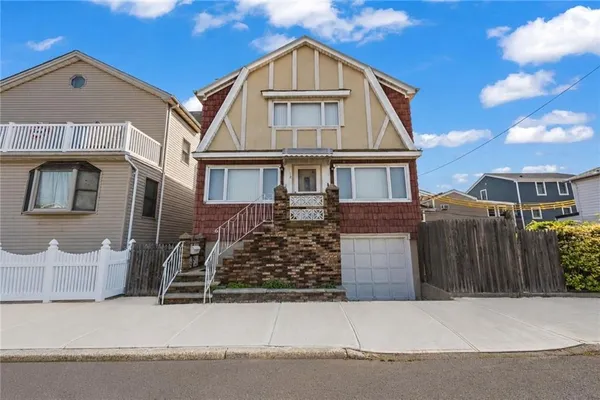 $938,000 | 12 Noel Avenue | Gerritsen Beach