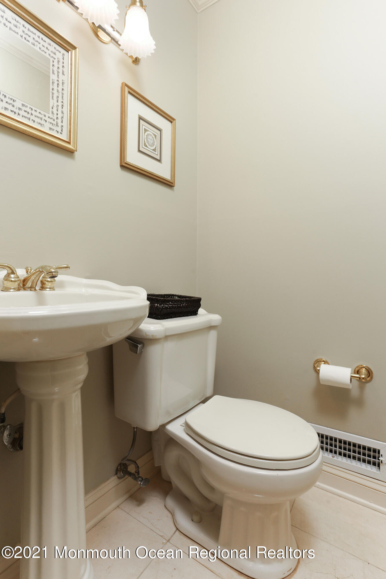 88 Hominy Hill Road Colts Neck, NJ 07722 - Photo 14 of 25 powder room