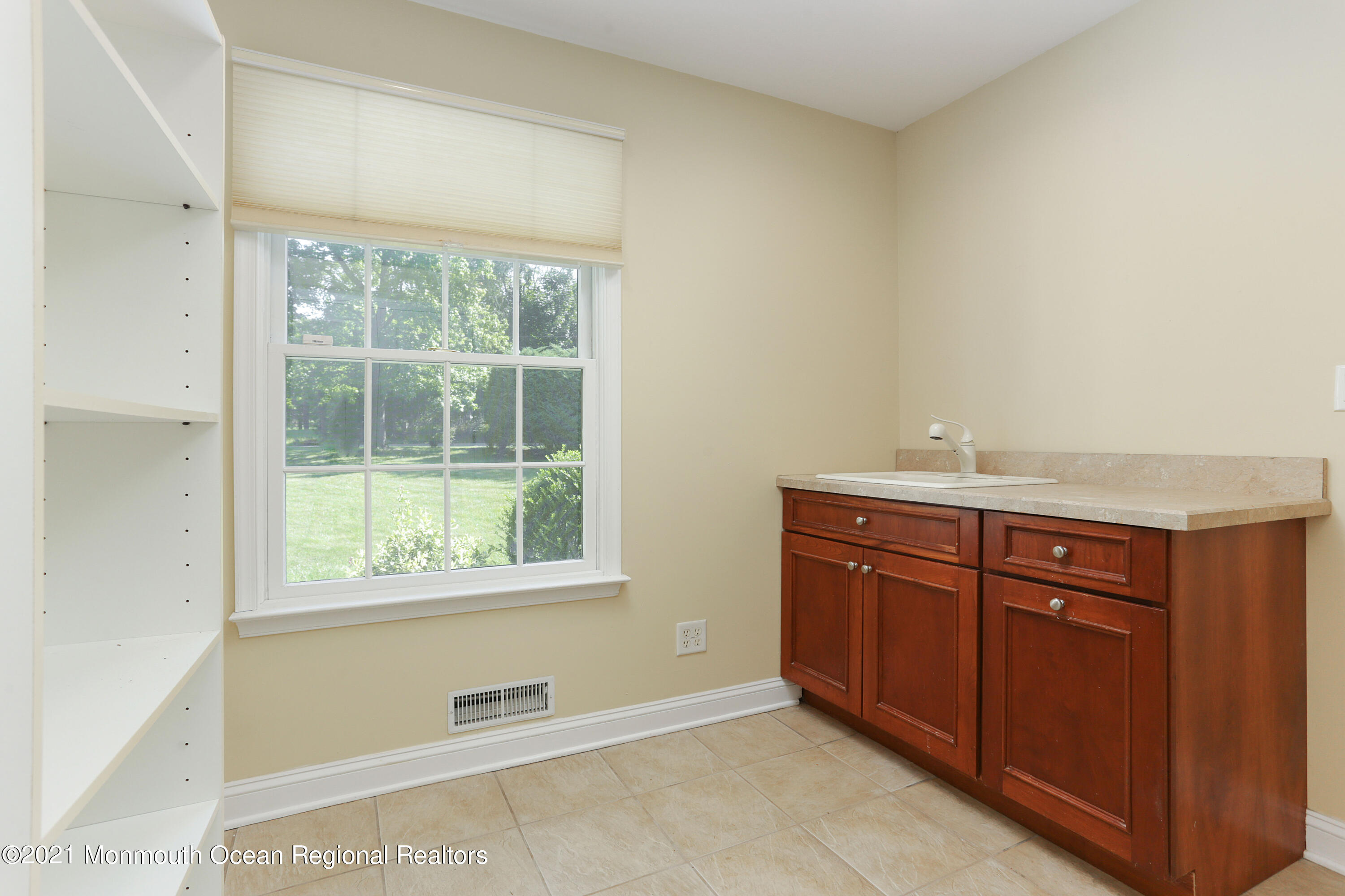 88 Hominy Hill Road Colts Neck, NJ 07722 - Photo 23 of 25 mudroom
