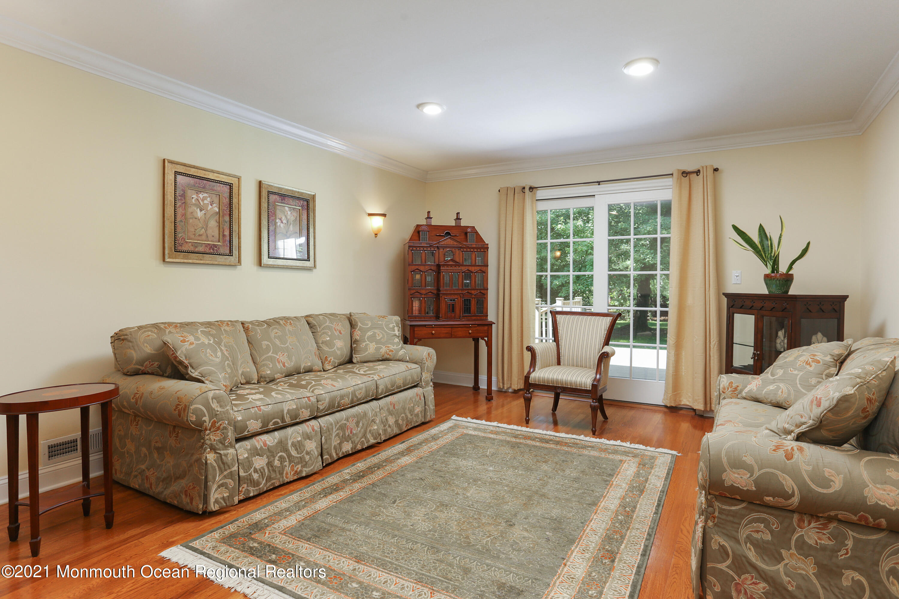 88 Hominy Hill Road Colts Neck, NJ 07722 - Photo 6 of 25 living room