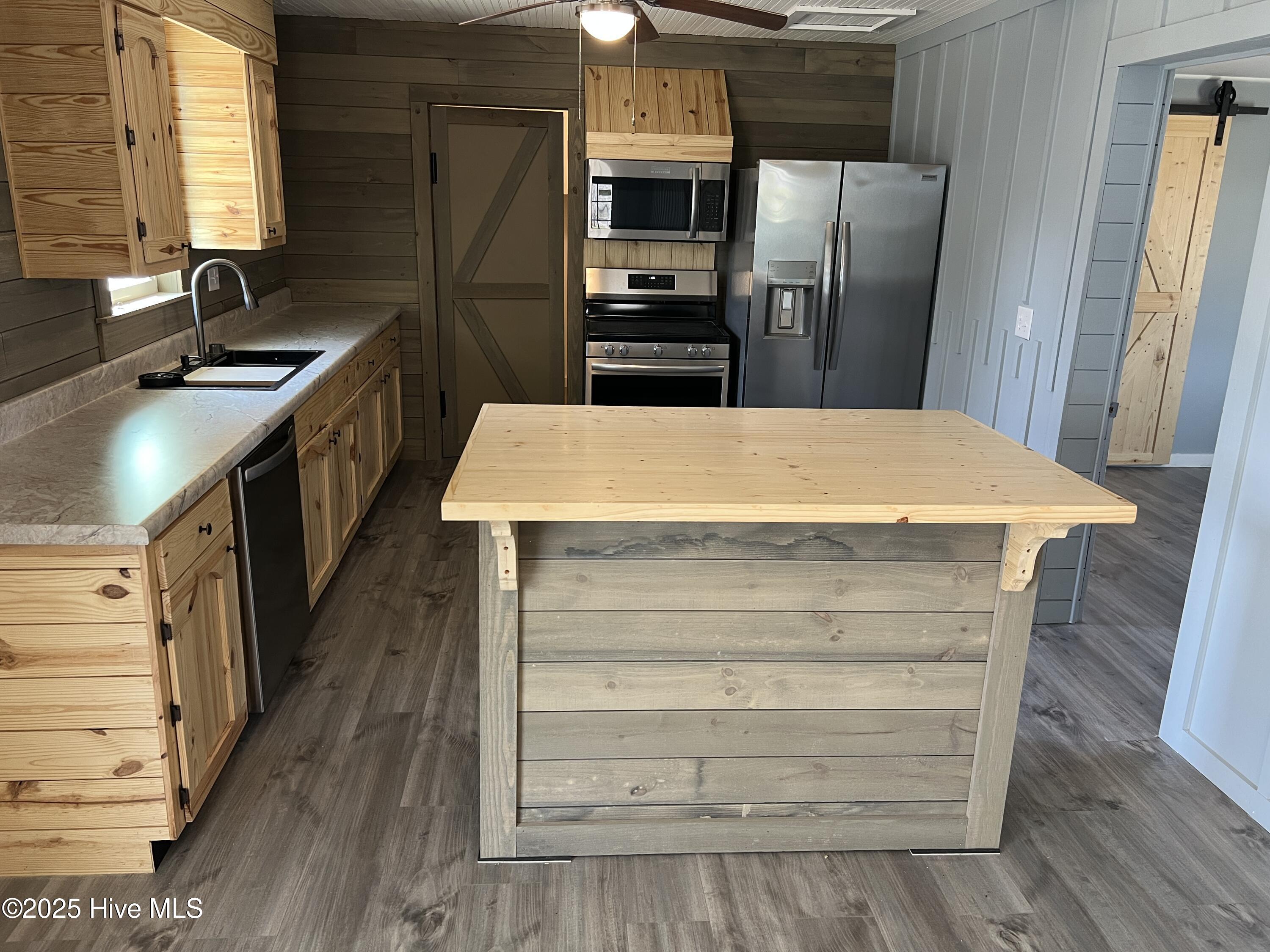 342 Burney Ford Road Clarkton, NC 28433 - Photo 13 of 24 IMG_6403