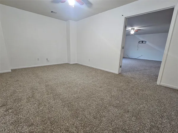 $2,350 | 9938 Swallow Drive, Conroe, TX 77385