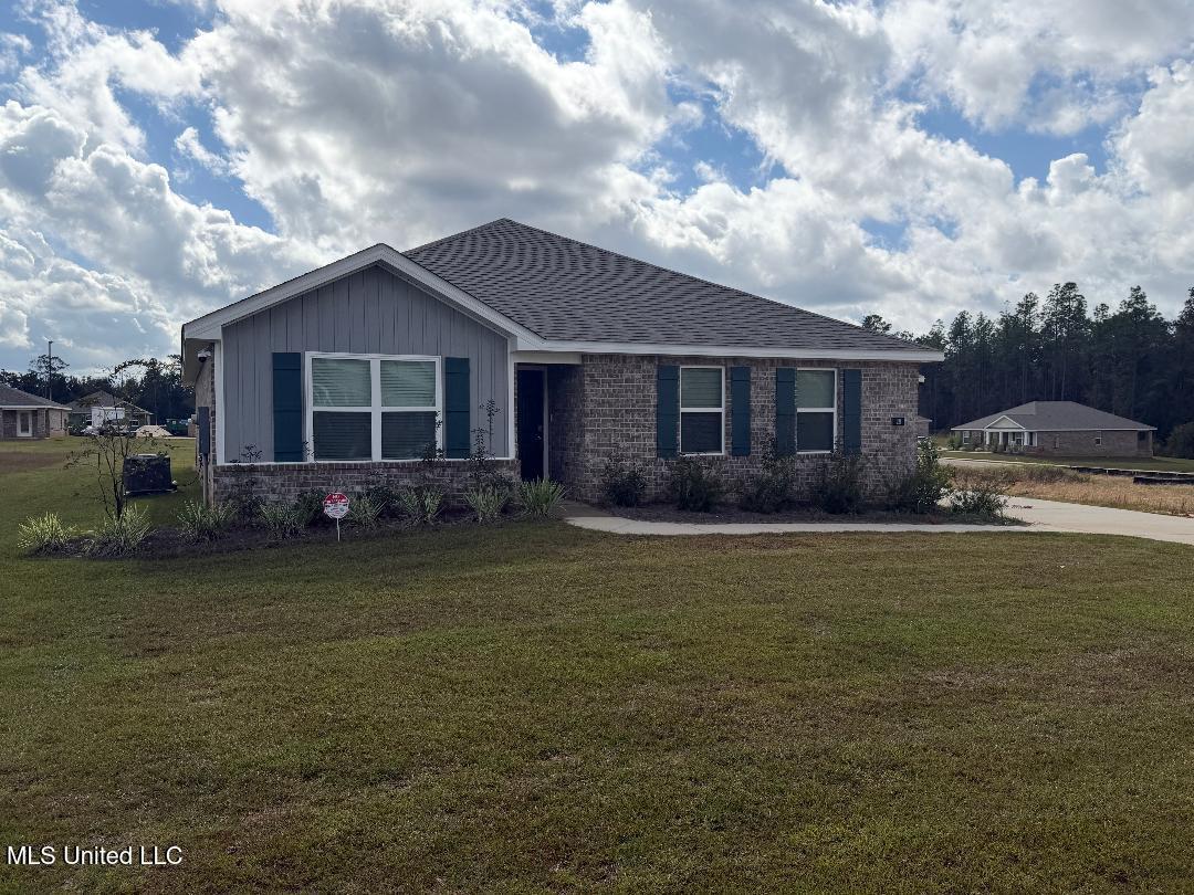 29 Crown Drive Lucedale, MS 39452 - Photo 1 of 20 CROWN FRONT