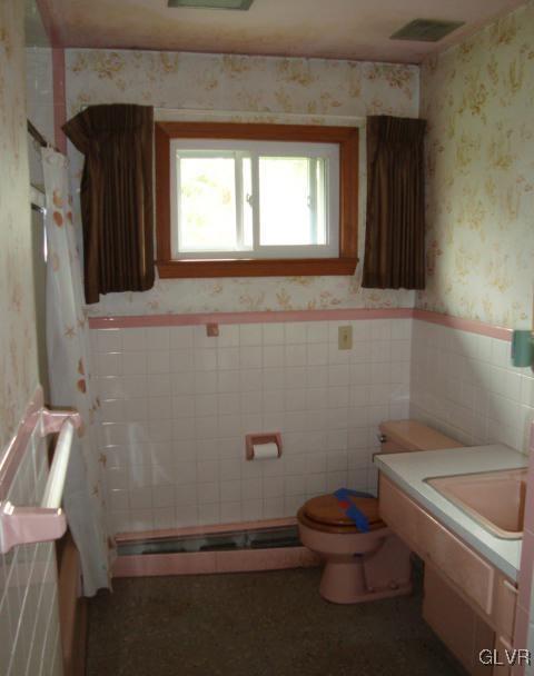 2526 Gap View Road Slatington, PA 18080 - Photo 9 of 14 Gallery Image 9