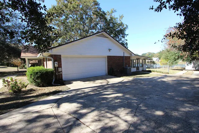 $315,000 | 4274 Kensington Road, Tallahassee, FL 32303